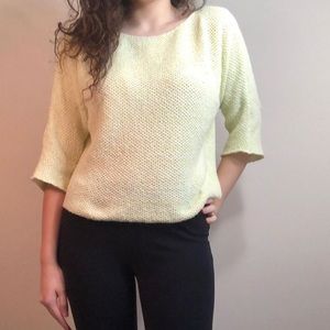Off white/yellow sweater